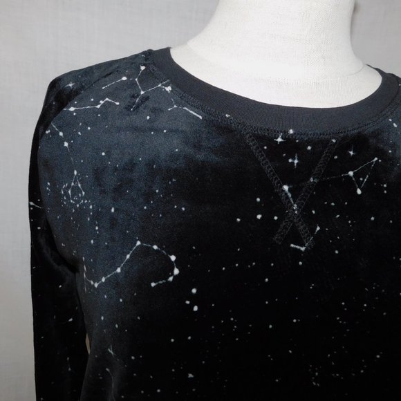 Suzy Shier Women S Black White Space Constellations Velour Long Sleeve Top shirt - Picture 2 of 10